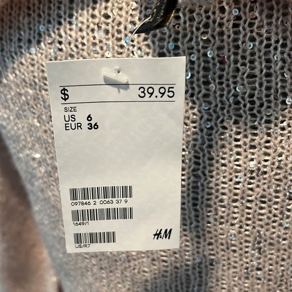 Pink cardigan, fully sequined, size 6, washable new with tag. - Picture 3 of 6